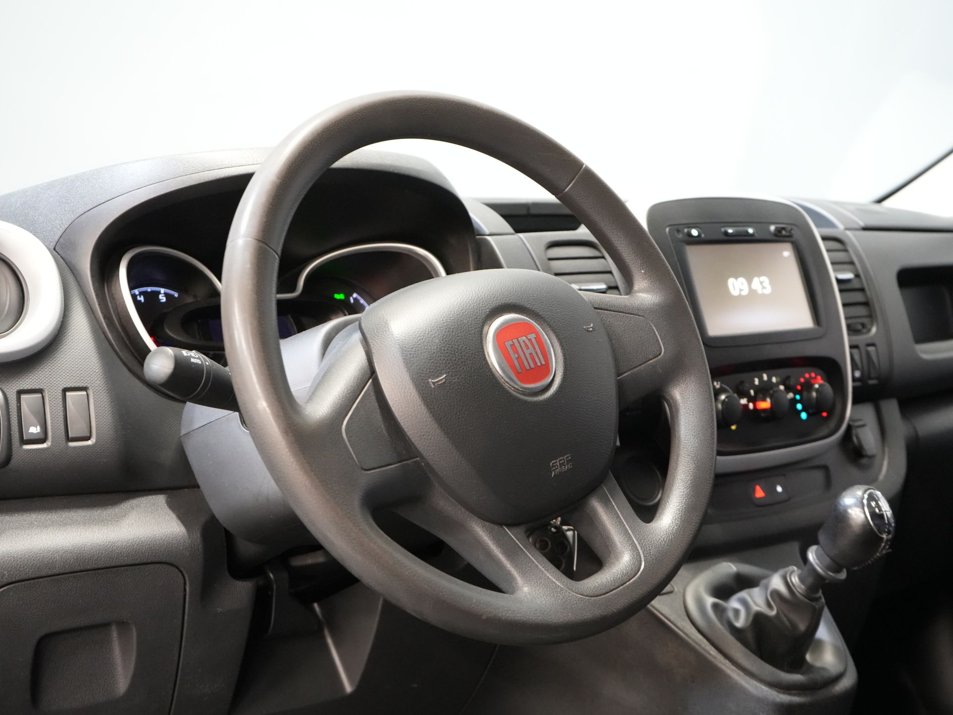 Fiat Talento Van 1.6 MJ 125 hp L2 BPM FREE! Camera/ PDC/ Towbar/ Navi/ Air conditioning