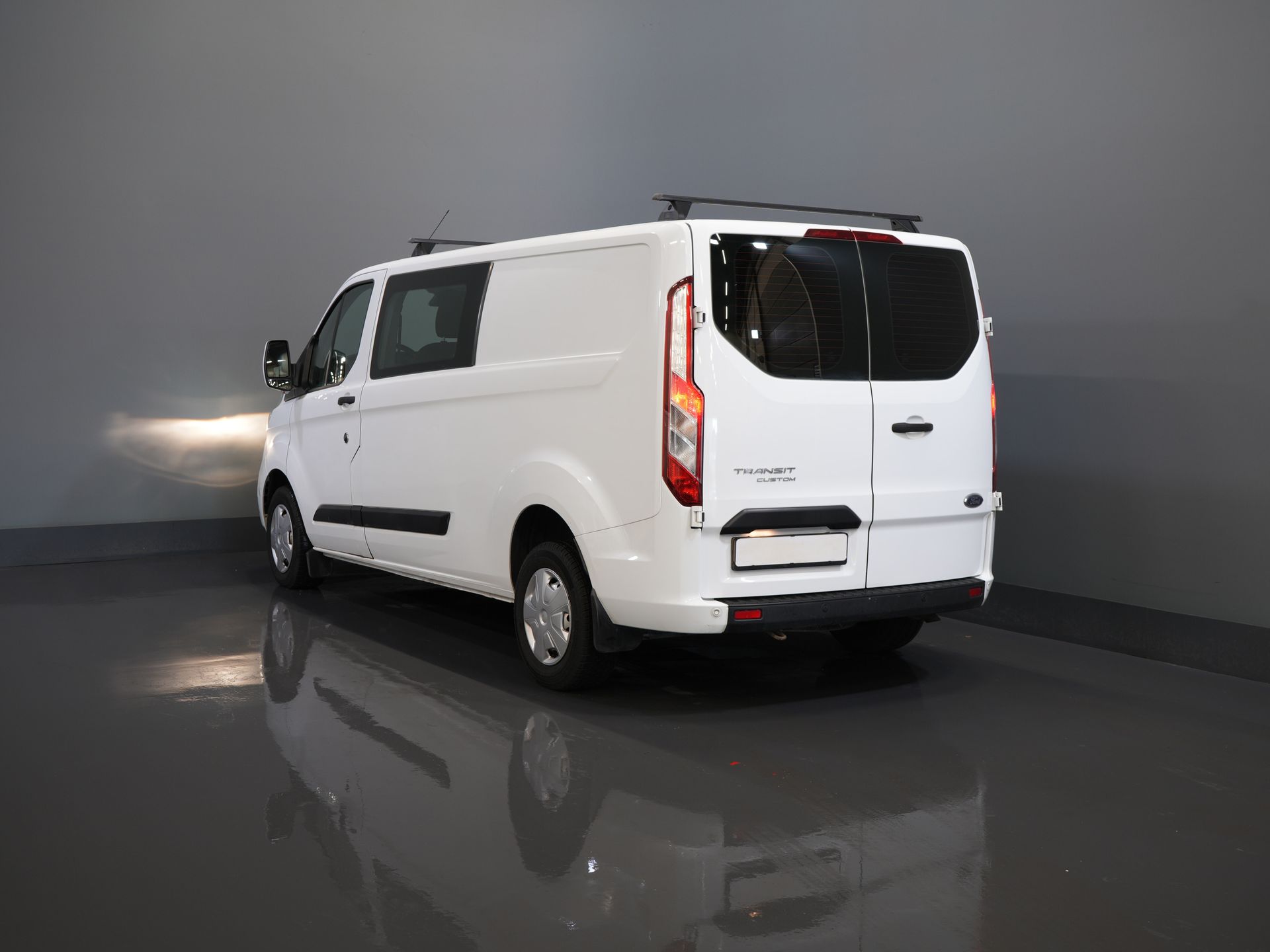 Ford Transit Custom Van 2.0 TDCI L2 Trend DC Double Cab BPM FREE! Seat heating/ Carplay/ 2.7t Towing device/ Navi/ PDC/ Cruise