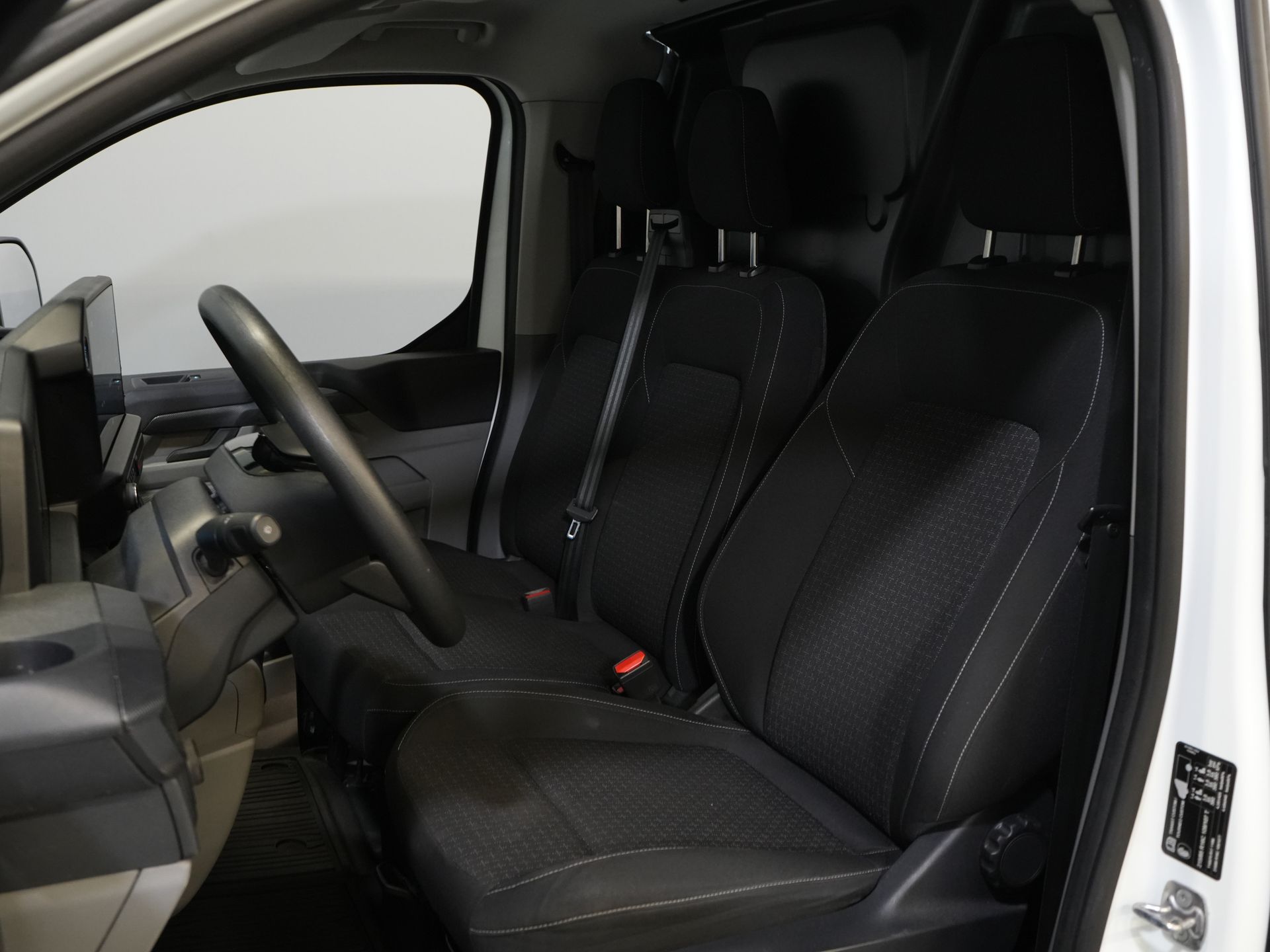 Ford Transit Custom Fourgon 2.0 TDCI L2 Trend CarPlay / Caméra / Climatisation / PDC / Régulateur de vitesse / DAB