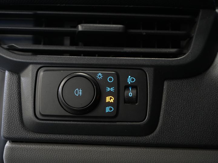 Ford Transit Custom Fourgon 2.0 TDCI L2 Trend CarPlay / Caméra / Climatisation / PDC / Régulateur de vitesse / DAB
