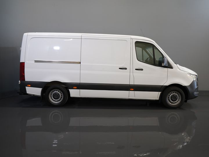 Mercedes-Benz Sprinter Bestelbus 314 2.2 CDI L2 145 pk MARGE Carplay/ Stoelverw./ Cruise/ Camera/ Airco/ DAB/ Navi/ PDC/ Trekhaak
