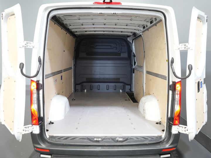 Mercedes-Benz Sprinter Bestelbus 314 2.2 CDI L2 145 pk MARGE Carplay/ Stoelverw./ Cruise/ Camera/ Airco/ DAB/ Navi/ PDC/ Trekhaak