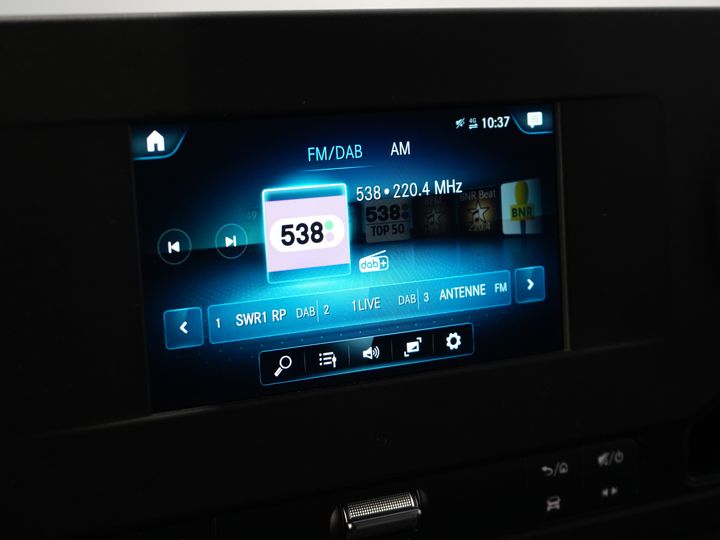 Mercedes-Benz Sprinter Bestelbus 314 2.2 CDI L2 145 pk MARGE Carplay/ Stoelverw./ Cruise/ Camera/ Airco/ DAB/ Navi/ PDC/ Trekhaak