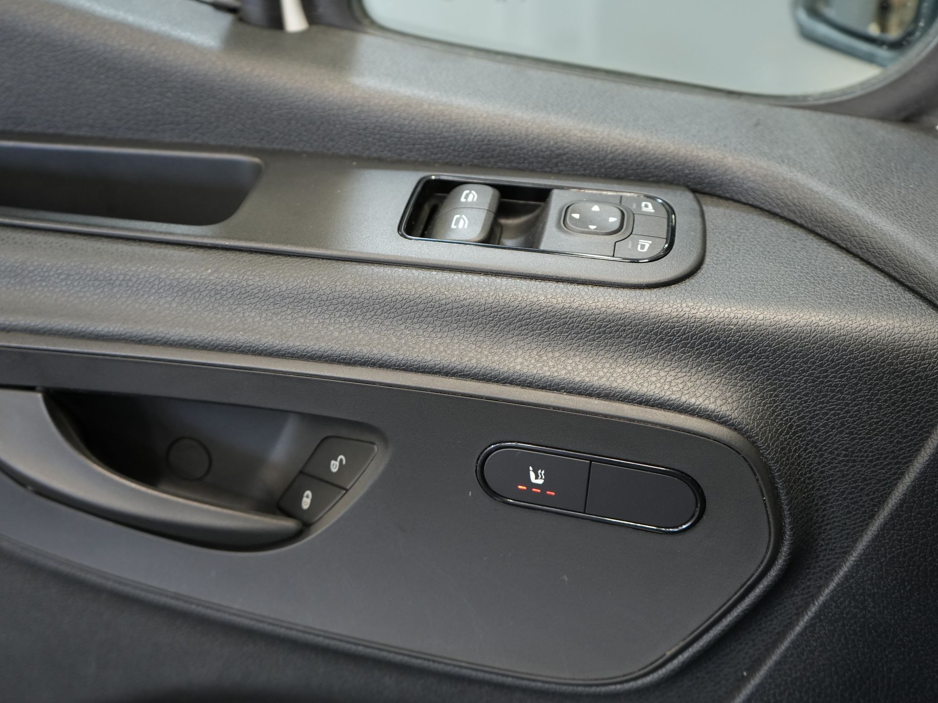 Mercedes-Benz Sprinter Bestelbus 314 2.2 CDI L2 145 pk MARGE Carplay/ Stoelverw./ Cruise/ Camera/ Airco/ DAB/ Navi/ PDC/ Trekhaak