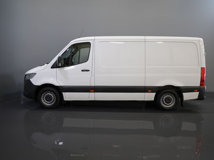 Mercedes-Benz Sprinter Bestelbus 314 2.2 CDI L2 145 pk MARGE Carplay/ Stoelverw./ Cruise/ Camera/ Airco/ DAB/ Navi/ PDC/ Trekhaak