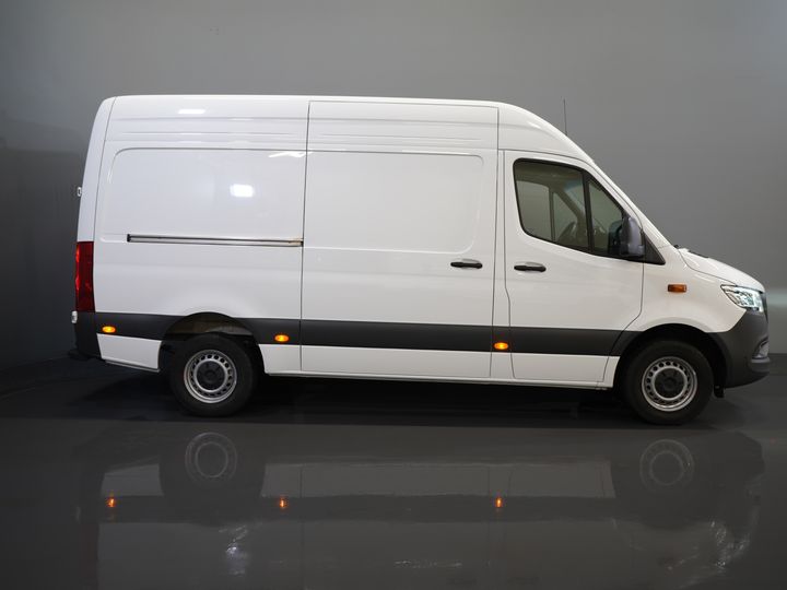 Mercedes-Benz Sprinter Van 317 Aut. L2H2 BPM ¡GRATIS! 3.5t Towbar/ LED/ 270 Gr.Doors/ Gev.Stoel/ Stoelverw./ Navi/ Camera/ PDC/ Carpenter/ Cruise
