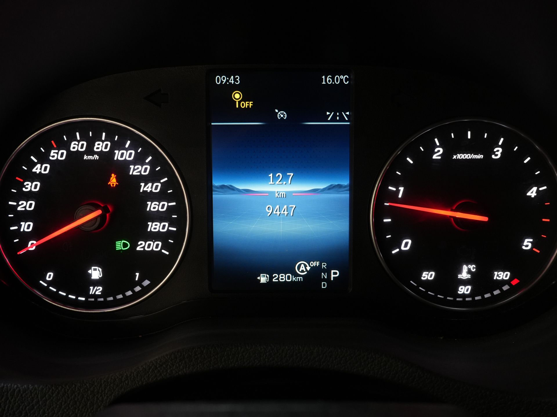 Mercedes-Benz Sprinter Van 317 Aut. L2H2 BPM ¡GRATIS! 3.5t Towbar/ LED/ 270 Gr.Doors/ Gev.Stoel/ Stoelverw./ Navi/ Camera/ PDC/ Carpenter/ Cruise