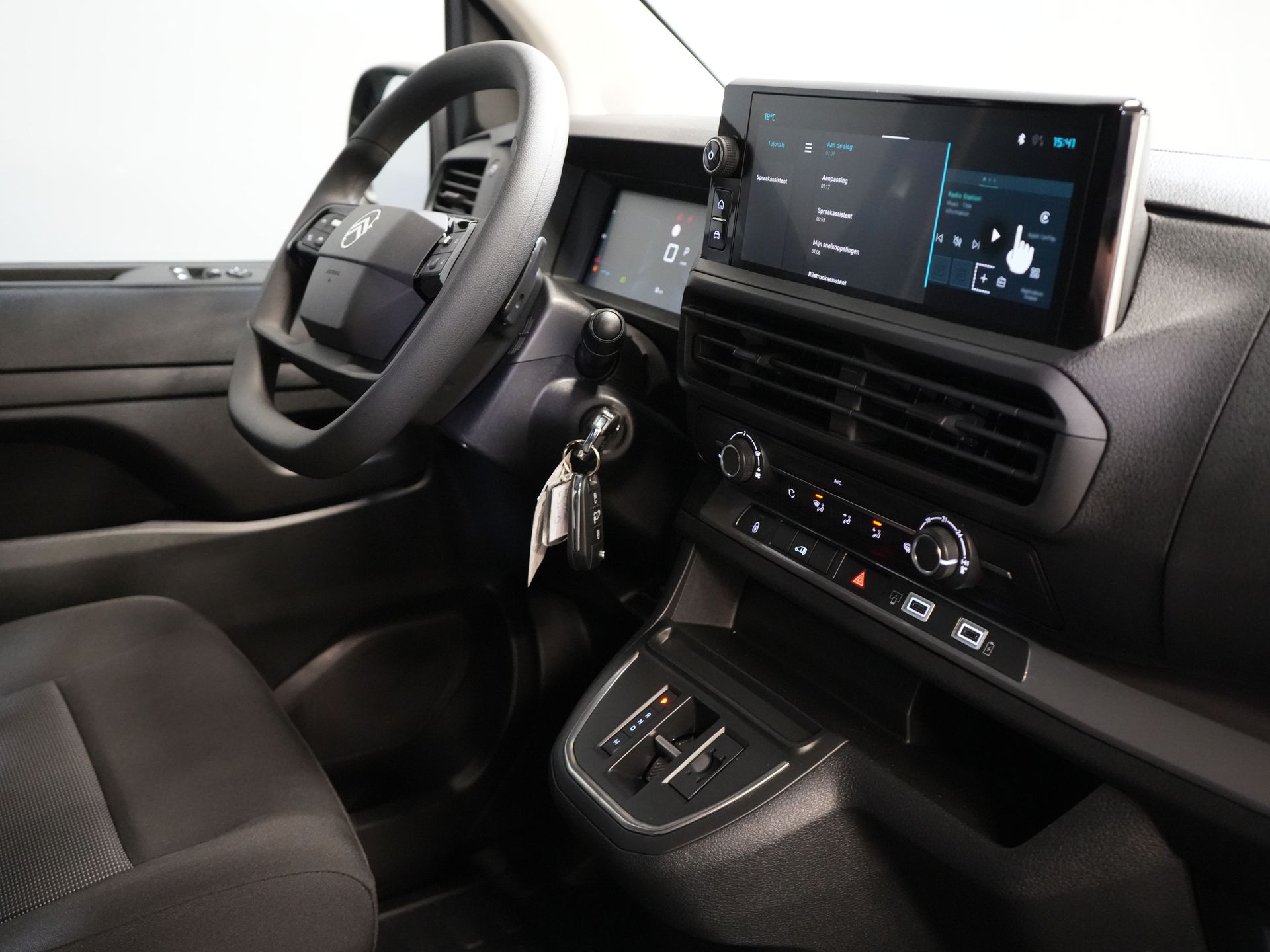 Citroën Jumpy Van 2.0 HDI 180 hp Aut. L3 BPM FREE! Virtual cockpit/ Carplay/ Camera/ PDC/ Cruise/ Airco