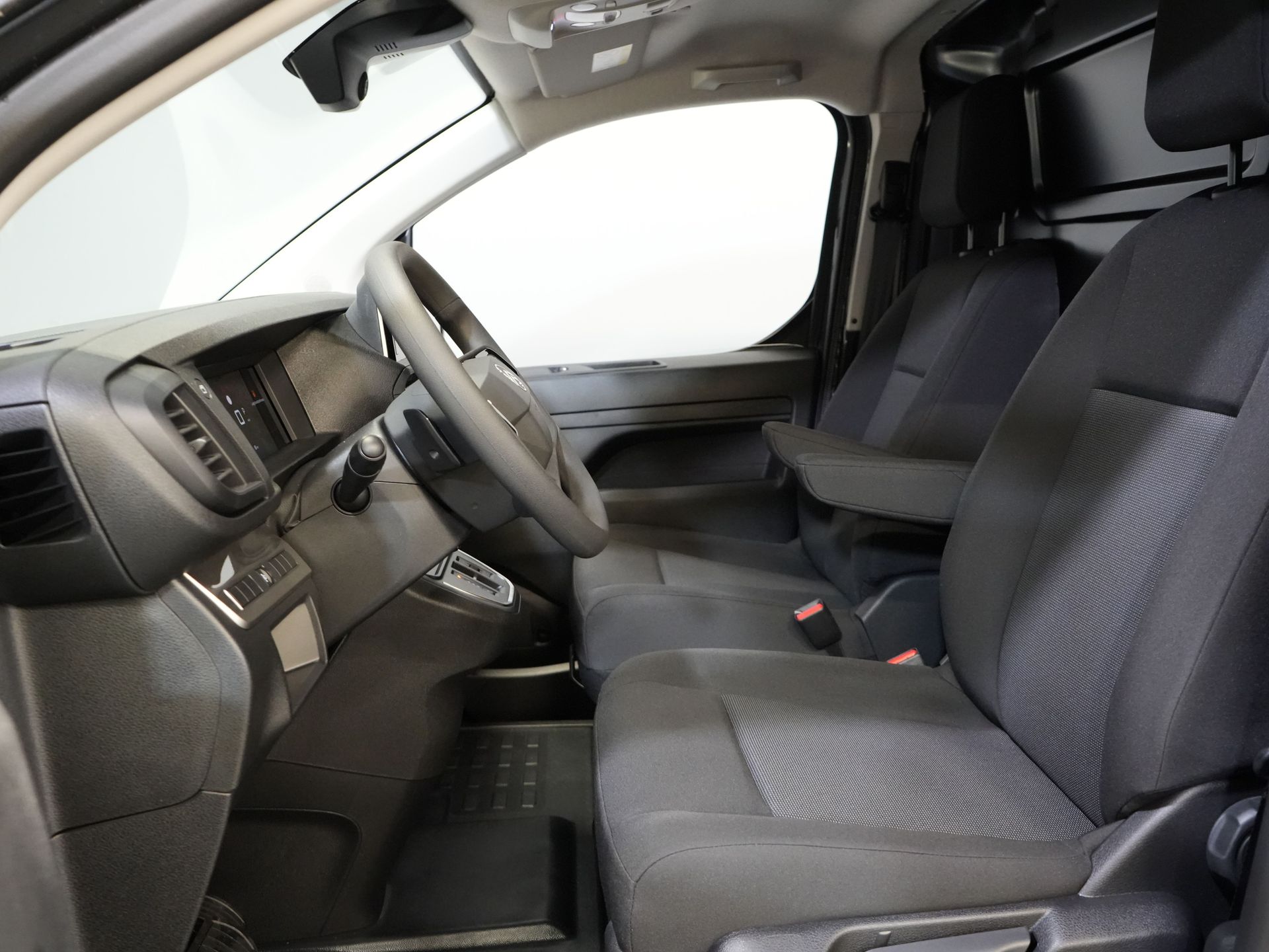 Citroën Jumpy Van 2.0 HDI 180 hp Aut. L3 BPM FREE! Virtual cockpit/ Carplay/ Camera/ PDC/ Cruise/ Airco