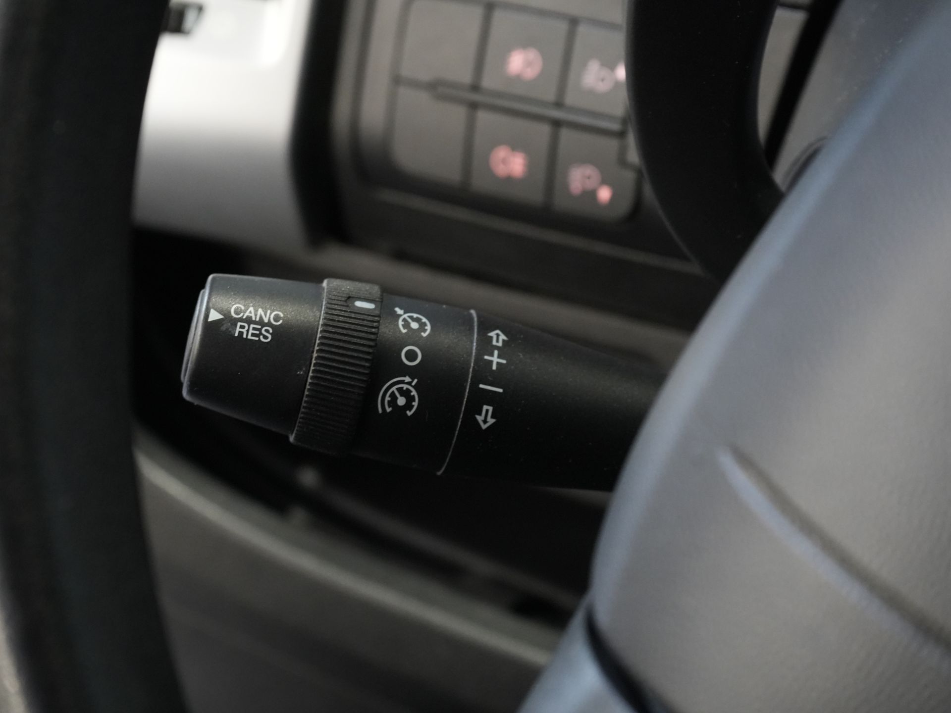 Fiat Ducato Van 2.3 MJ 130 CP L2H2 Imperial + Scară/ Climă/ Navi/ DAB/ PDC/ Cruise/ Bara de remorcare