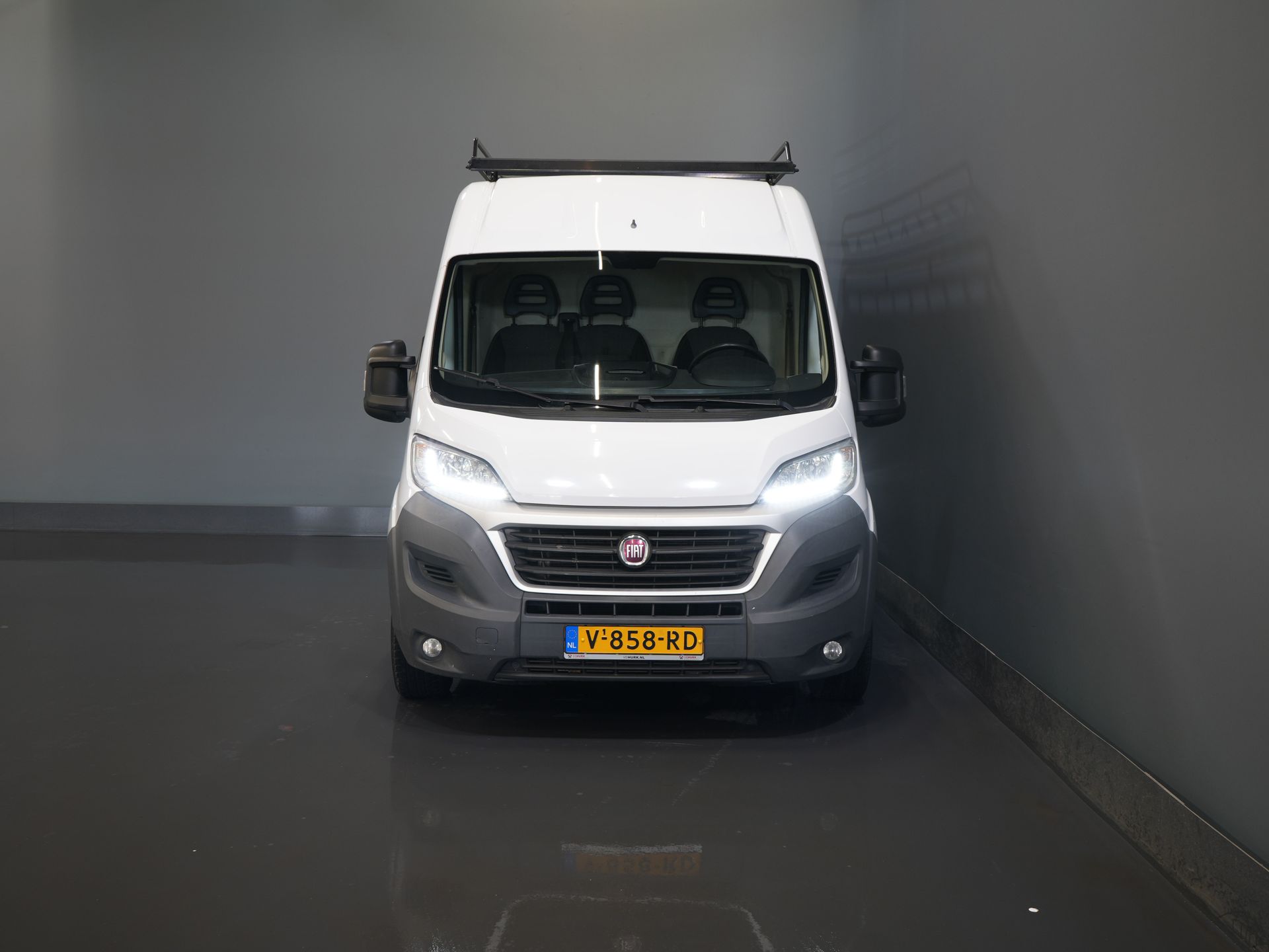 Fiat Ducato Van 2.3 MJ 130 CP L2H2 Imperial + Scară/ Climă/ Navi/ DAB/ PDC/ Cruise/ Bara de remorcare