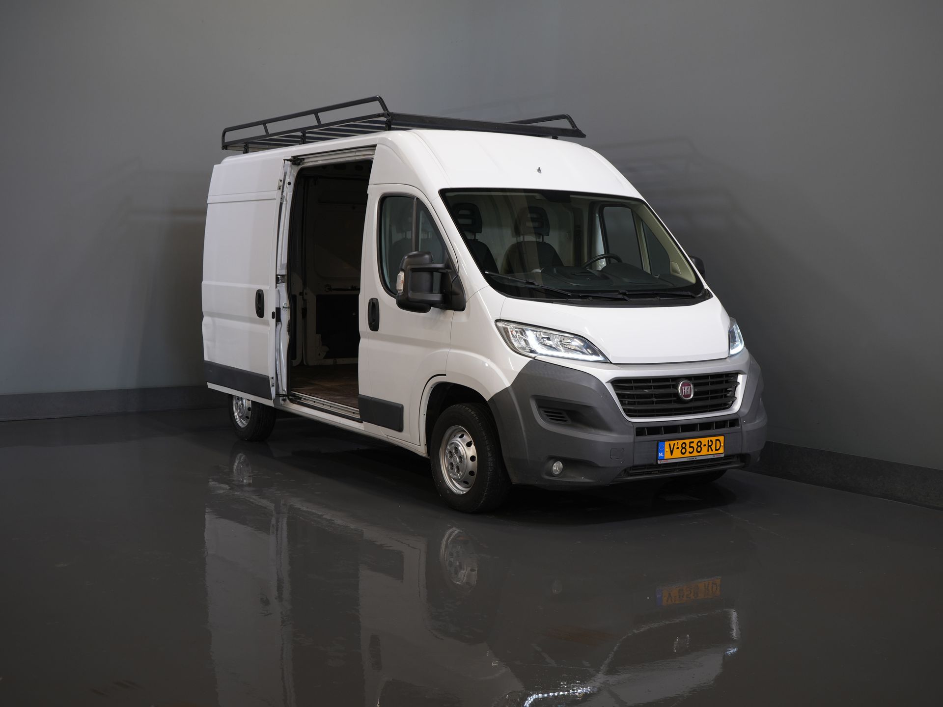 Fiat Ducato Van 2.3 MJ 130 CP L2H2 Imperial + Scară/ Climă/ Navi/ DAB/ PDC/ Cruise/ Bara de remorcare