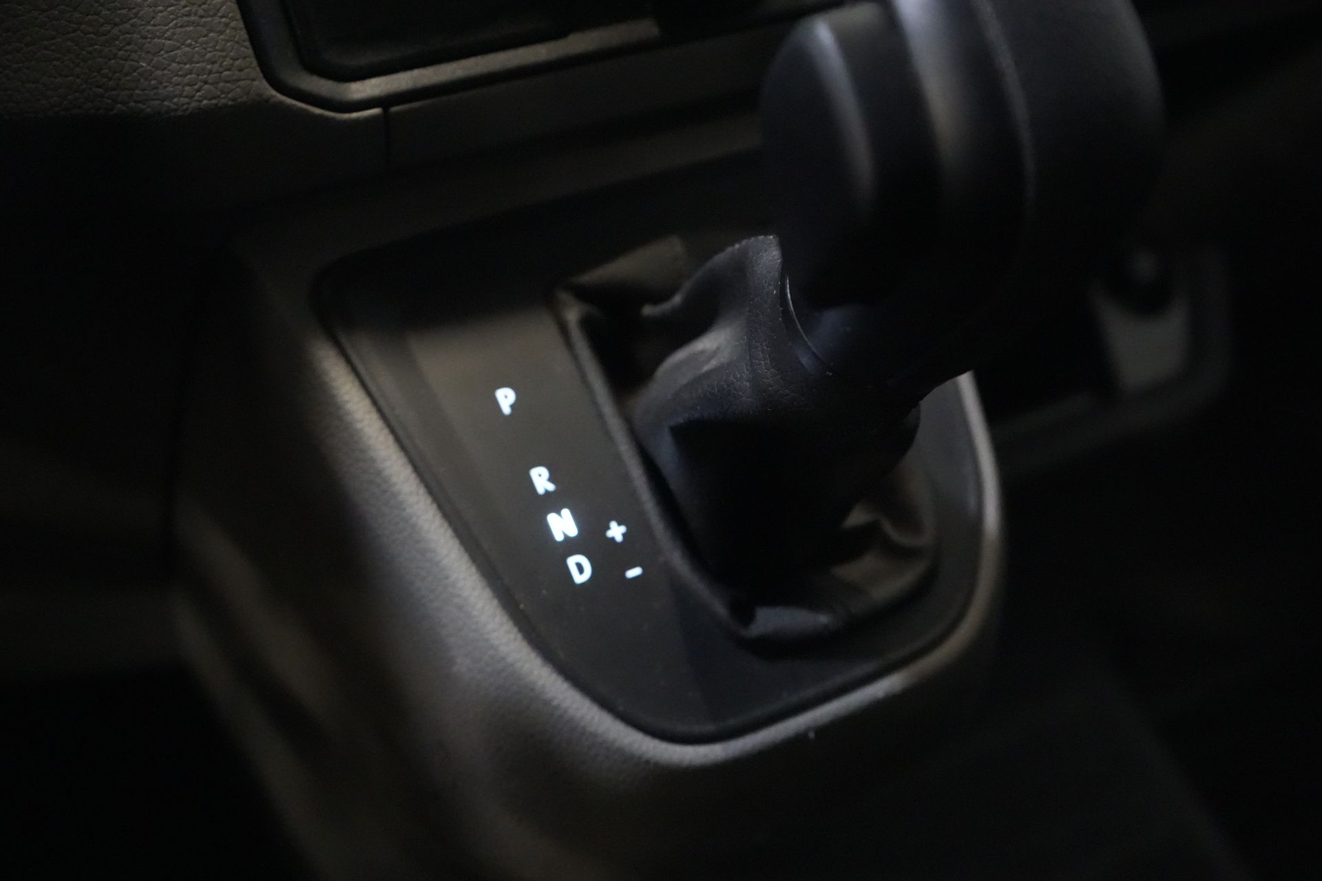 MAN TGE Van 3,180 180 KM DSG Aut. L4H3 DC Podwójna kabina BPM GRATIS! 7 osób/ 270gr. Drzwi/ Carplay/ Imperial + Schody/ Gev.Stoel/ Cruise/ Came