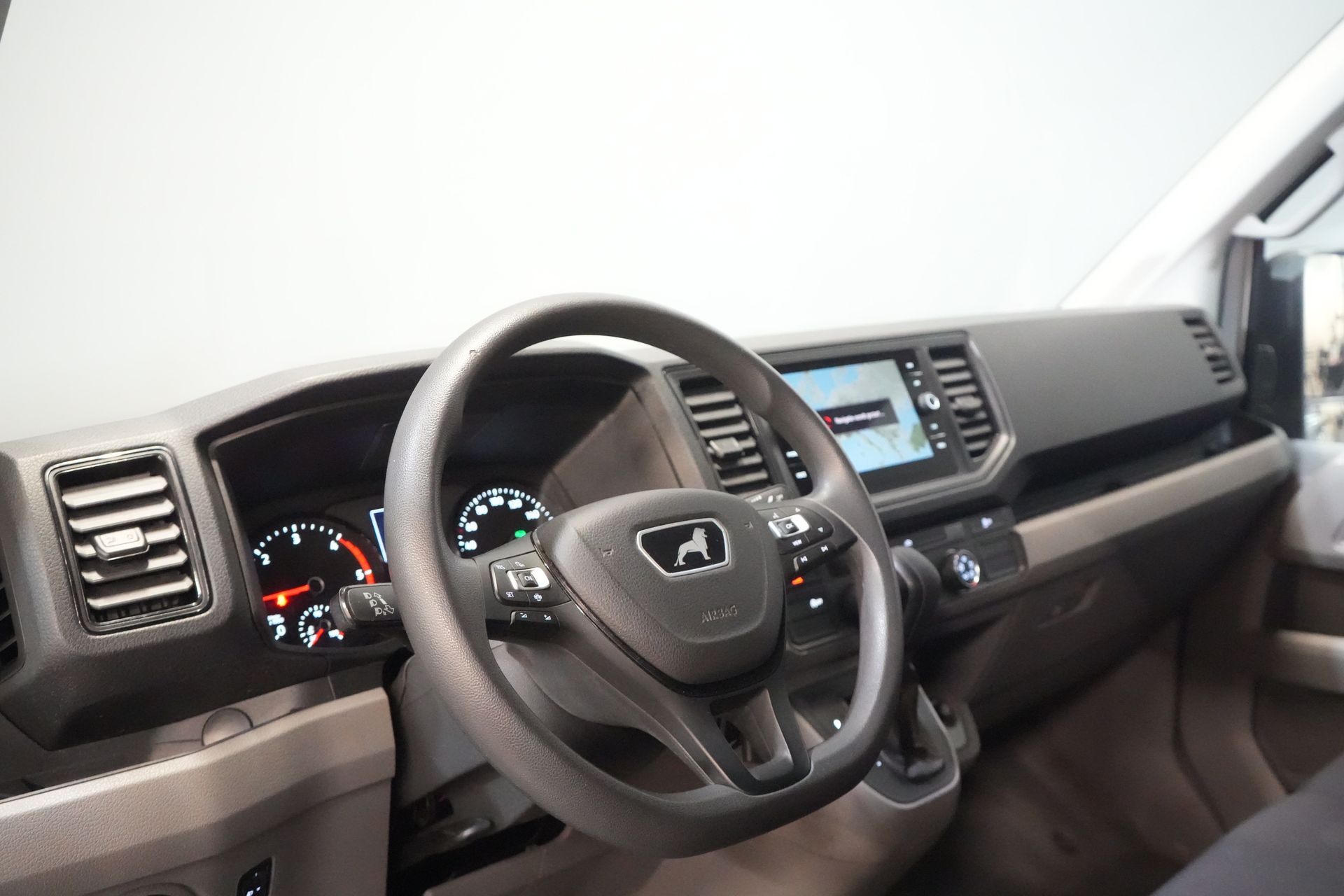 MAN TGE Van 3,180 180 KM DSG Aut. L4H3 DC Podwójna kabina BPM GRATIS! 7 osób/ 270gr. Drzwi/ Carplay/ Imperial + Schody/ Gev.Stoel/ Cruise/ Came