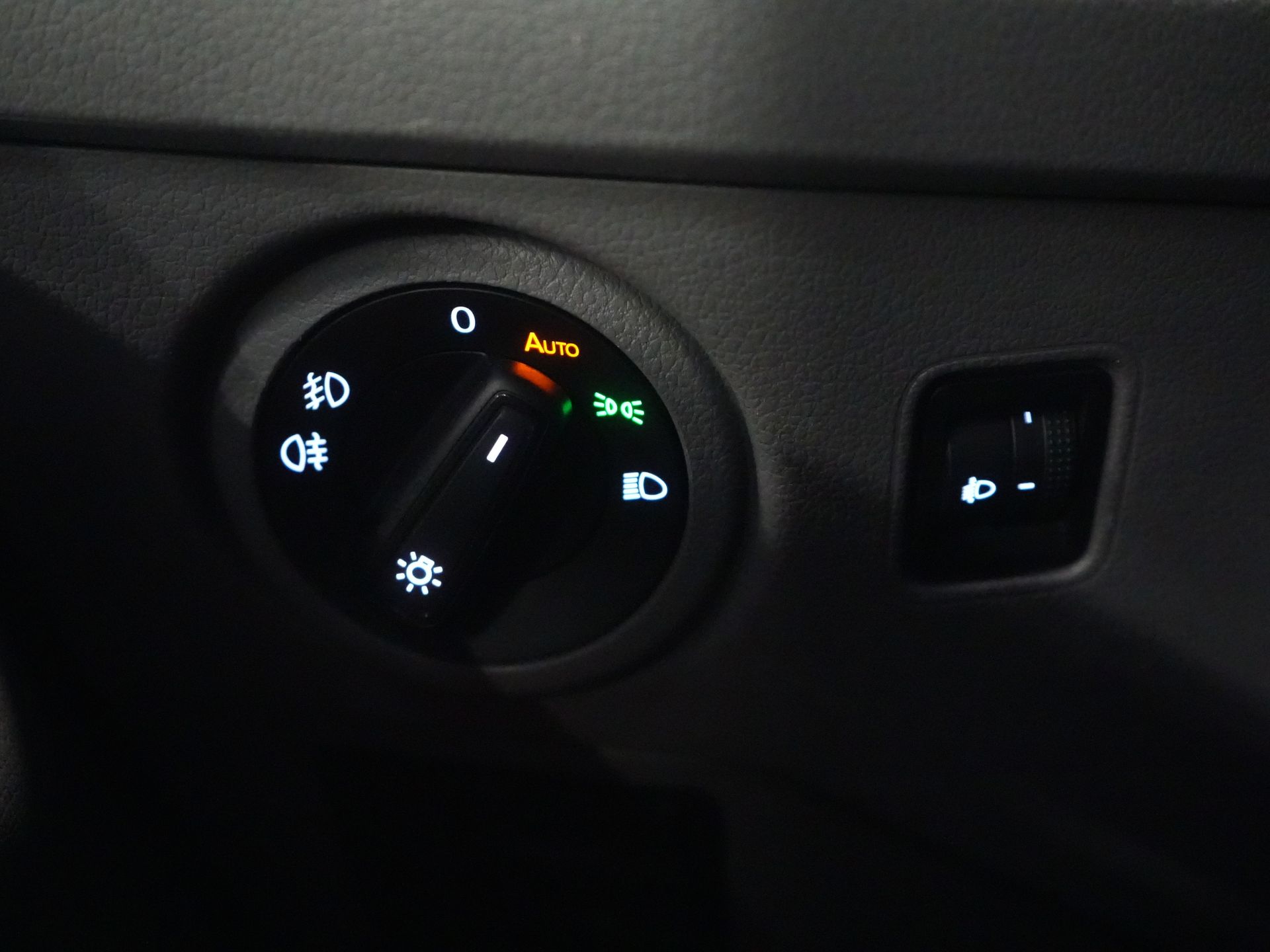 MAN TGE Van 3,180 180 hp DSG Aut. L4H3 DC Double Cab BPM FREE! 7 pers./ 270Gr. Doors/ Carplay/ Imperial + Stairs/ Gev.Stoel/ Cruise/ Came