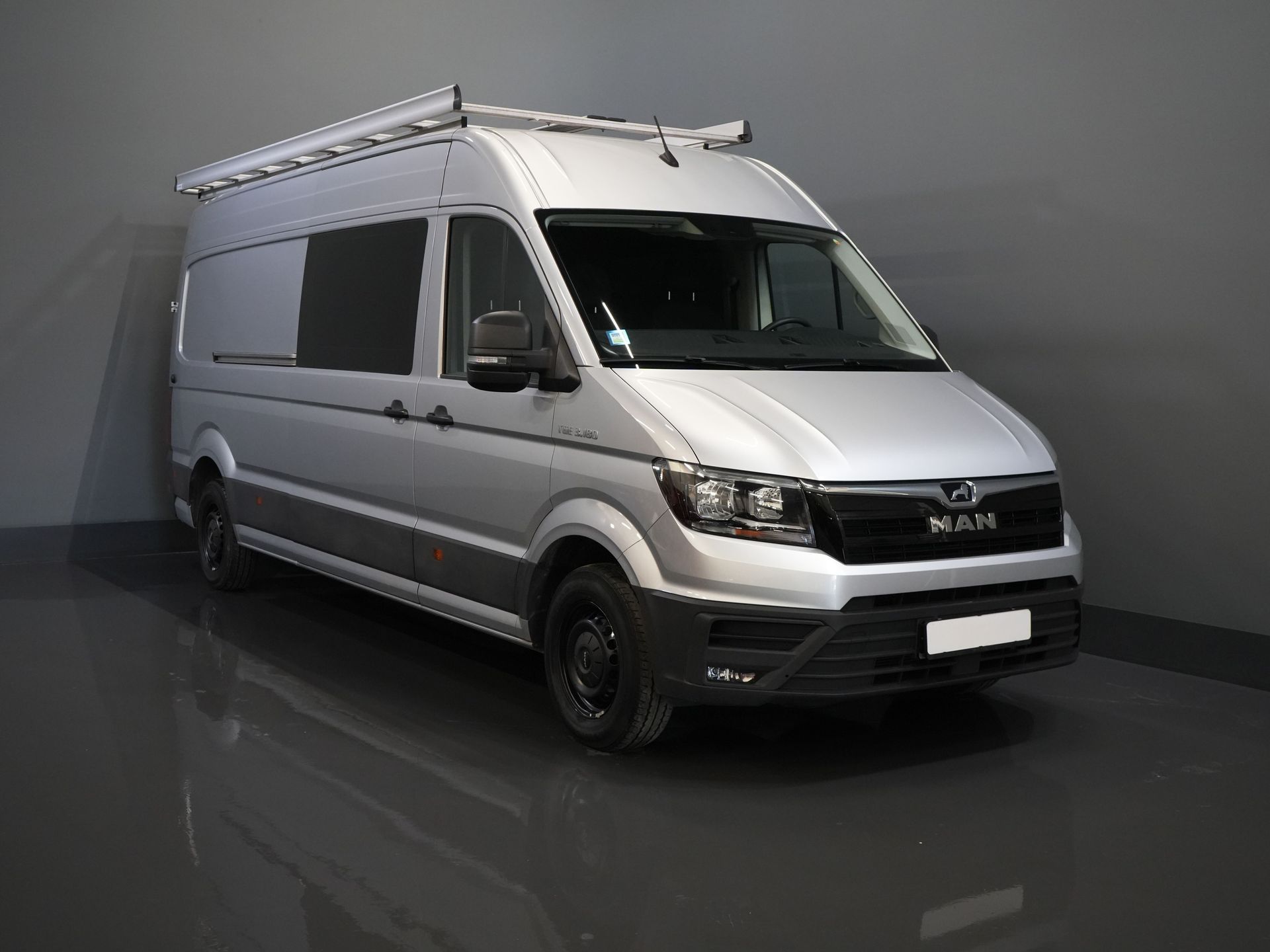 MAN TGE Van 3,180 180 hp DSG Aut. L4H3 DC Double Cab BPM FREE! 7 pers./ 270Gr. Doors/ Carplay/ Imperial + Stairs/ Gev.Stoel/ Cruise/ Came