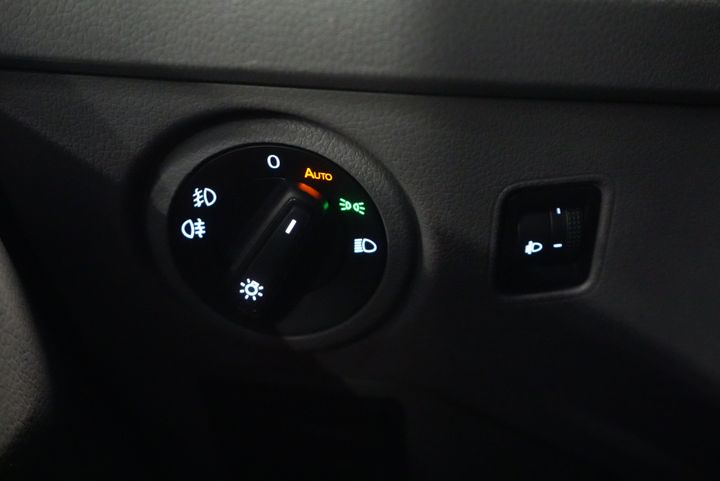 MAN TGE Van 3,180 180 KM DSG Aut. L4H3 DC Podwójna kabina BPM GRATIS! 7 osób/ 270gr. Drzwi/ Carplay/ Imperial + Schody/ Gev.Stoel/ Cruise/ Came