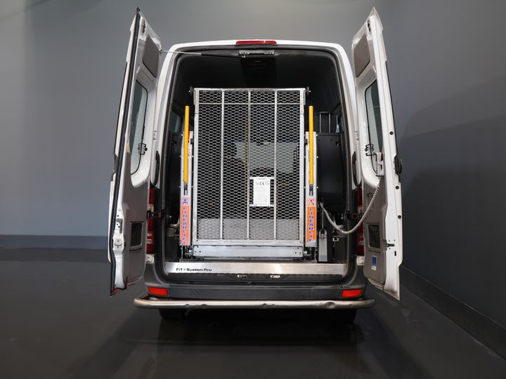 Mercedes-Benz Sprinter Trasporto Passeggeri 313 2.2 CDI L2H2 €10.164 IVA inclusa BPM FREE! EXPORT Combi/ 9 persone/ Kombi/ 9P/ Airco/ Sollevatore per sedie a rotelle