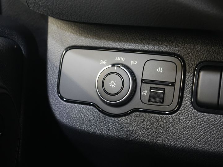 Mercedes-Benz Sprinter Van 211 Aut. L2H2 BPM FREE/ LED/ Riscaldatore a cavalletto/ Riscaldamento sedili/ Clima/ Carplay/ Videocamera/ Cruise/ Gancio di traino