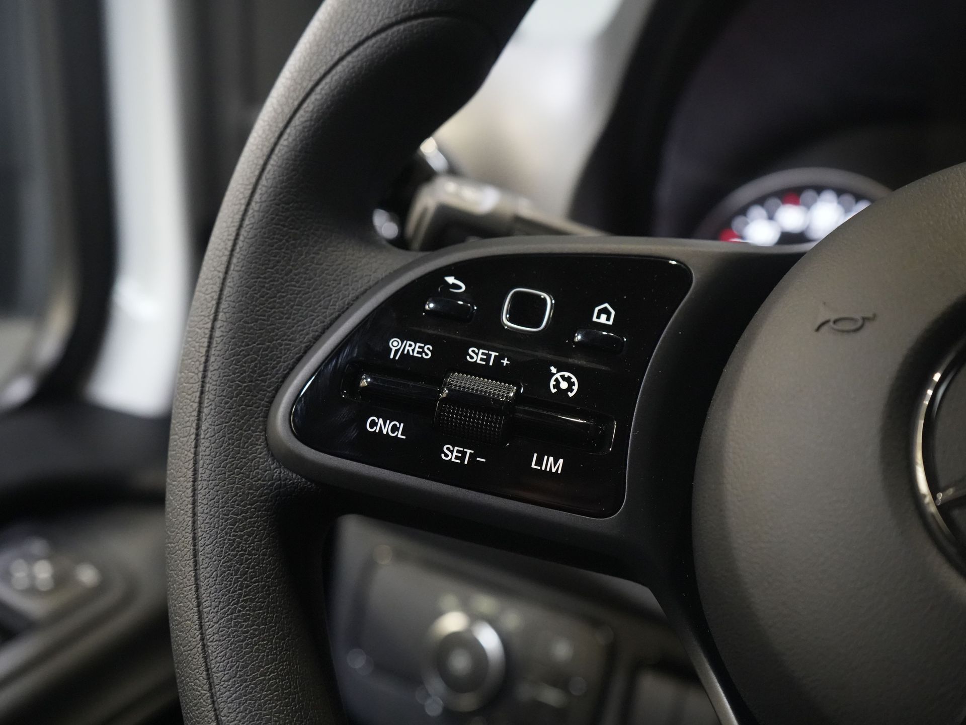 Mercedes-Benz Sprinter Van 211 Aut. L2H2 BPM FREE/ LED/ Riscaldatore a cavalletto/ Riscaldamento sedili/ Clima/ Carplay/ Videocamera/ Cruise/ Gancio di traino