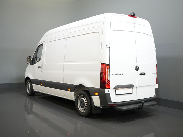 Mercedes-Benz Sprinter Van 211 Aut. L2H2 BPM FREE/ LED/ Riscaldatore a cavalletto/ Riscaldamento sedili/ Clima/ Carplay/ Videocamera/ Cruise/ Gancio di traino
