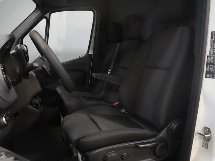 Mercedes-Benz Sprinter Van 211 Aut. L2H2 BPM FREE/ LED/ Riscaldatore a cavalletto/ Riscaldamento sedili/ Clima/ Carplay/ Videocamera/ Cruise/ Gancio di traino