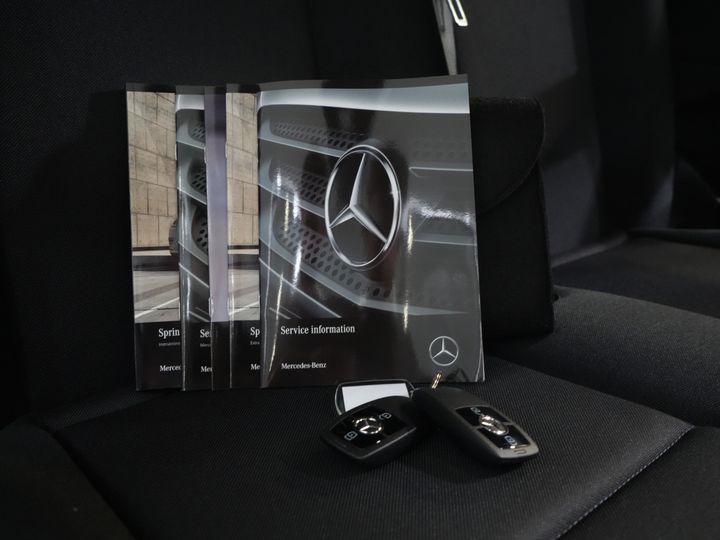Mercedes-Benz Sprinter Van 211 Aut. L2H2 BPM FREE/ LED/ Riscaldatore a cavalletto/ Riscaldamento sedili/ Clima/ Carplay/ Videocamera/ Cruise/ Gancio di traino