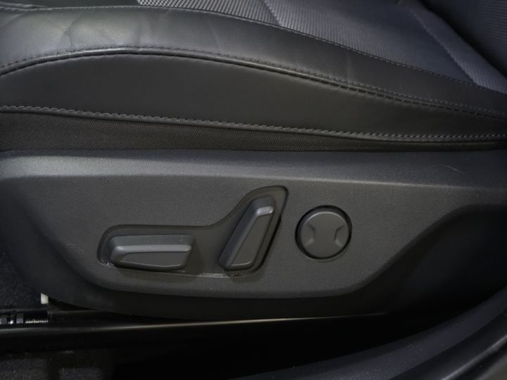 Kia Niro SUV 1.6 GDi PHEV LED/ Adapt.Cruise/ Elek.Seat/ Seatverw./ Steeringverw./ Virtual Cockpit/ Carplay/ Navi/ Camera/ Climate