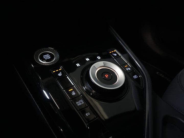 Kia Niro SUV 1.6 GDi PHEV LED/ Adapt.Cruise/ Elek.Seat/ Seatverw./ Steeringverw./ Virtual Cockpit/ Carplay/ Navi/ Camera/ Climate