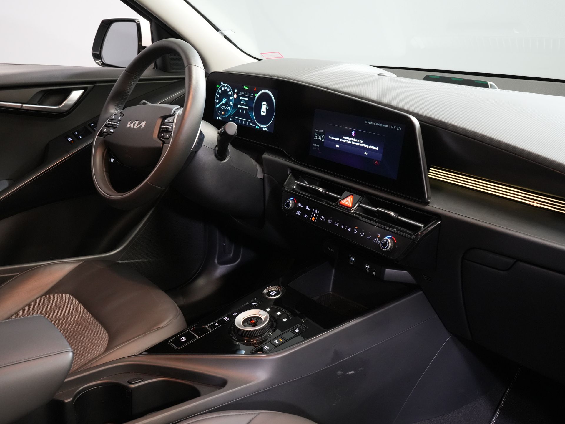 Kia Niro SUV 1.6 GDi PHEV LED/ Adapt.Cruise/ Elek.Seat/ Seatverw./ Steeringverw./ Virtual Cockpit/ Carplay/ Navi/ Camera/ Climate