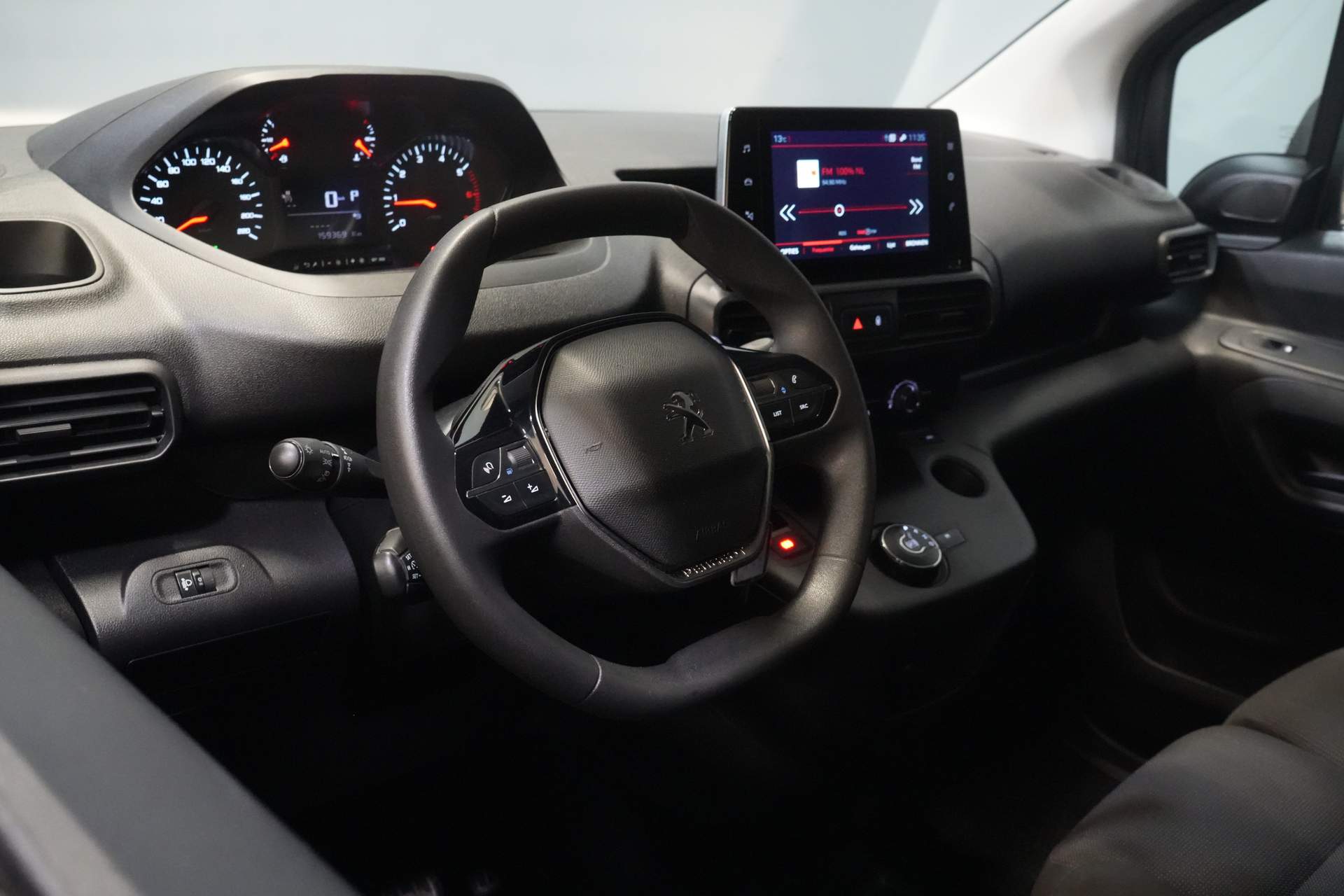 Peugeot Partner Van 1.5 HDI 130 ch Aut. L2 BPM GRATUIT ! Ready2Go 3 Pers. / CarPlay/ Caméra/ Navi/ Cruise/ PDC