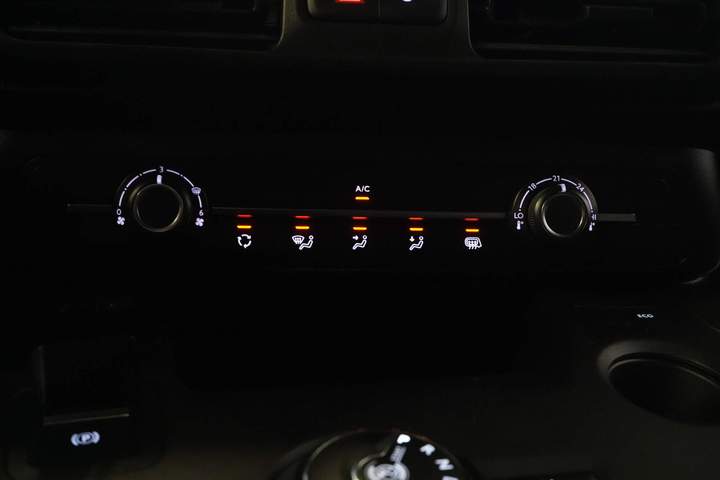Peugeot Partner Van 1.5 HDI 130 ch Aut. L2 BPM GRATUIT ! Ready2Go 3 Pers. / CarPlay/ Caméra/ Navi/ Cruise/ PDC