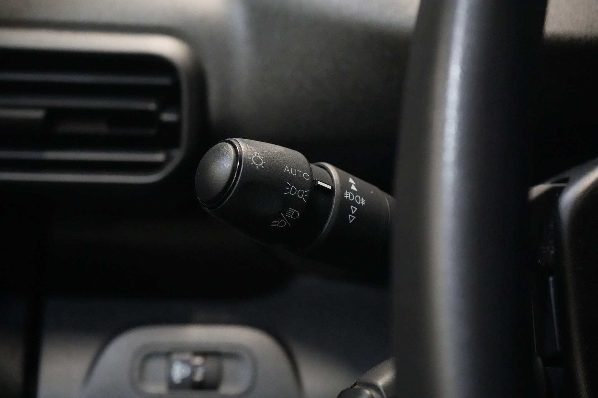 Peugeot Partner Van 1.5 HDI 130 ch Aut. L2 BPM GRATUIT ! Ready2Go 3 Pers. / CarPlay/ Caméra/ Navi/ Cruise/ PDC