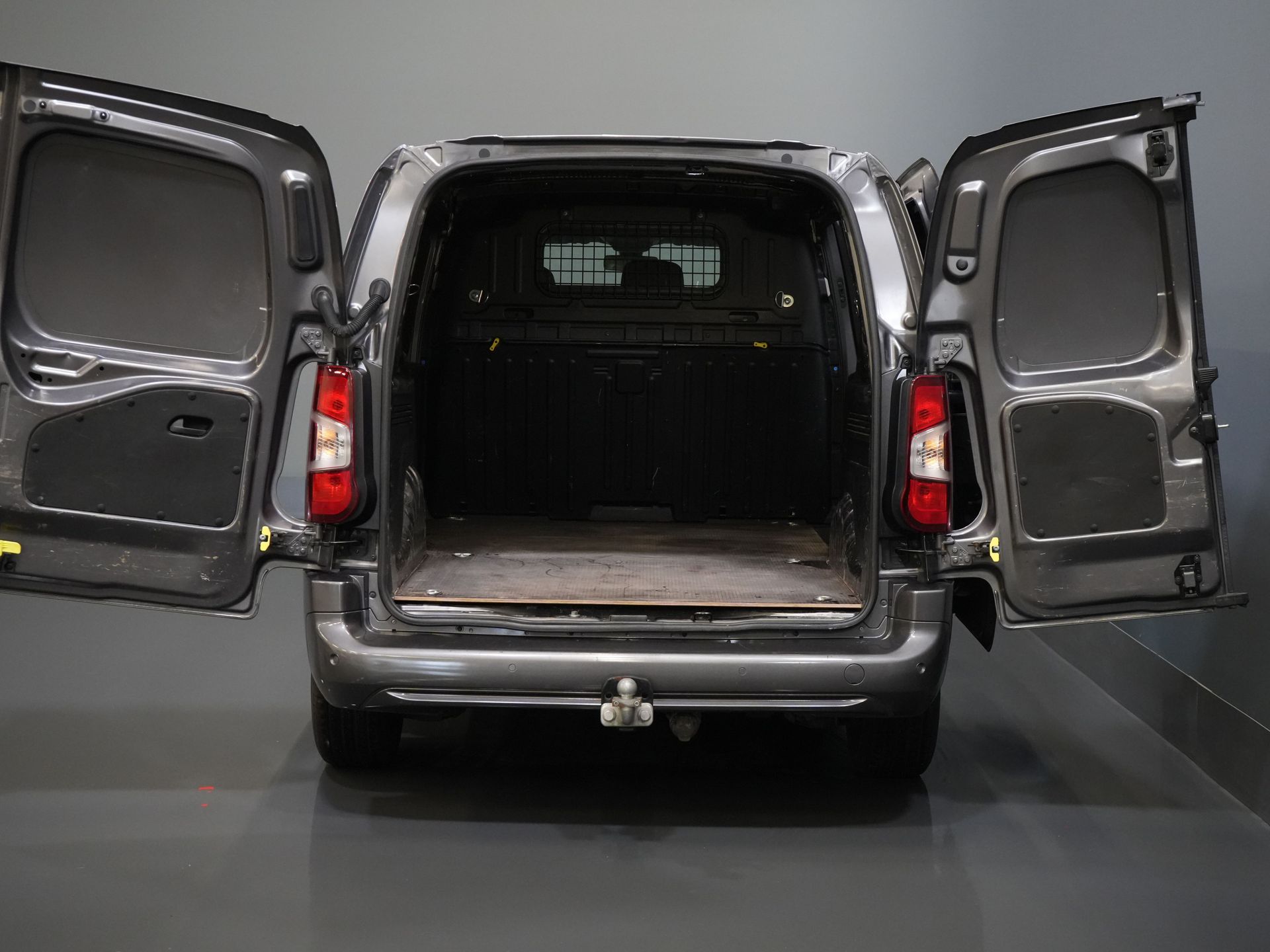 Peugeot Partner Van 1.5 HDI 130 KM Aut. L2 BPM GRATIS! Ready2Go 3 Pers./ CarPlay/ Kamera/ Navi/ Cruise/ PDC