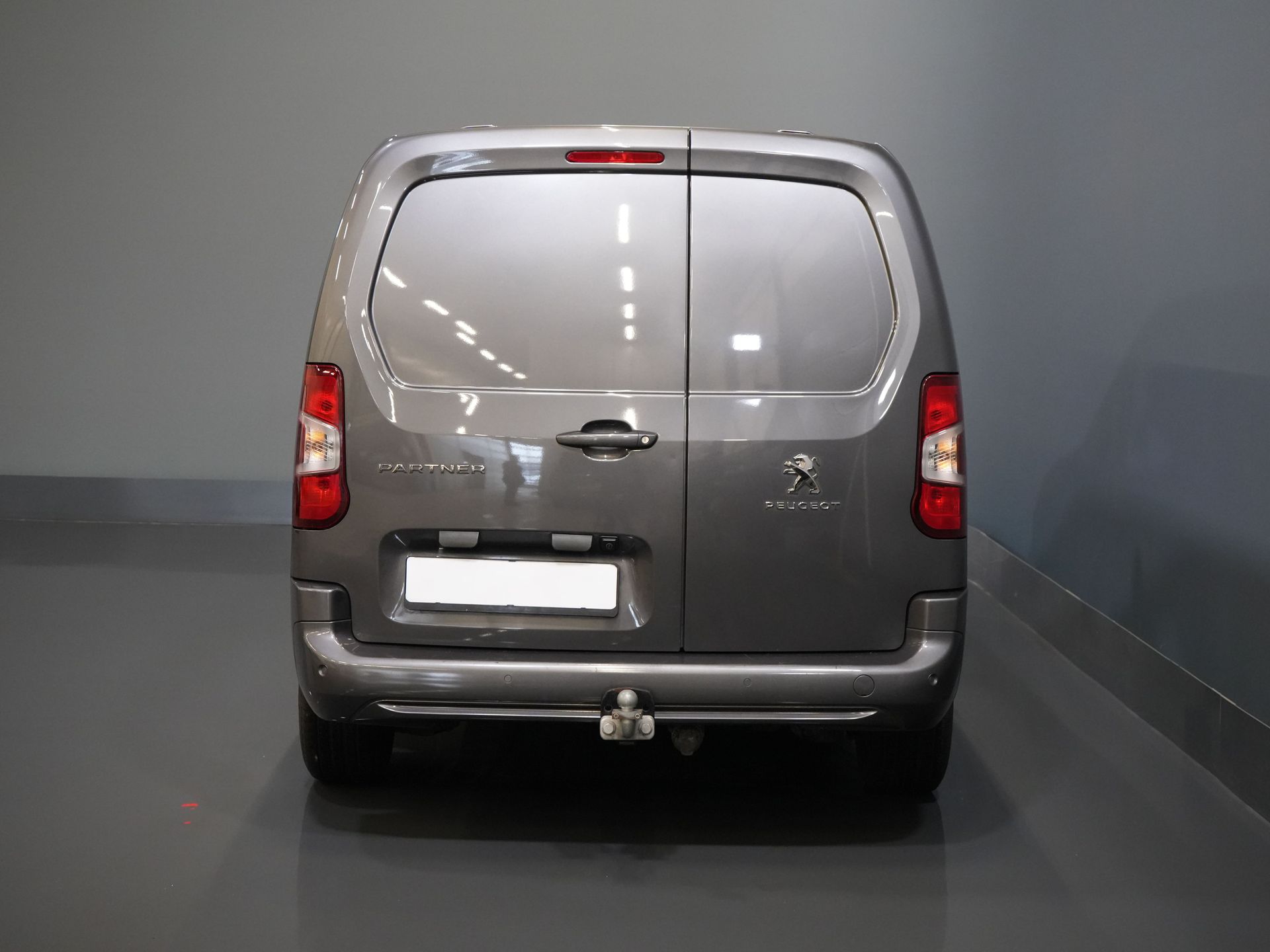 Peugeot Partner Van 1.5 HDI 130 KM Aut. L2 BPM GRATIS! Ready2Go 3 Pers./ CarPlay/ Kamera/ Navi/ Cruise/ PDC