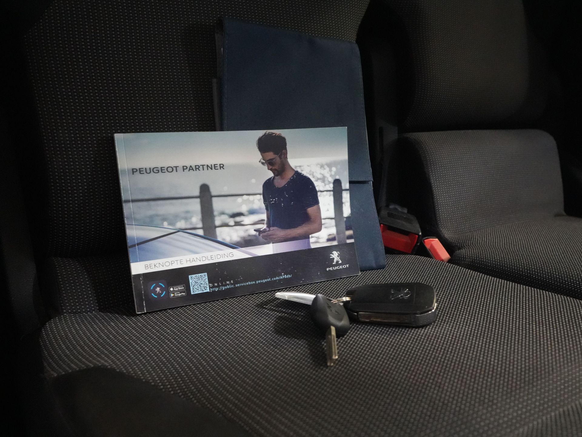 Peugeot Partner Van 1.5 HDI 130 KM Aut. L2 BPM GRATIS! Ready2Go 3 Pers./ CarPlay/ Kamera/ Navi/ Cruise/ PDC