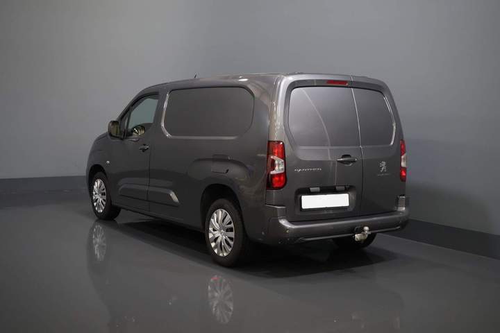 Peugeot Partner Van 1.5 HDI 130 ch Aut. L2 BPM GRATUIT ! Ready2Go 3 Pers. / CarPlay/ Caméra/ Navi/ Cruise/ PDC
