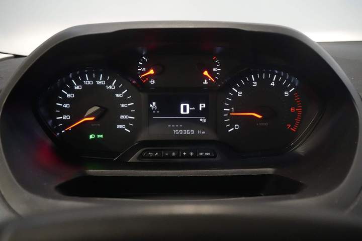 Peugeot Partner Van 1.5 HDI 130 ch Aut. L2 BPM GRATUIT ! Ready2Go 3 Pers. / CarPlay/ Caméra/ Navi/ Cruise/ PDC