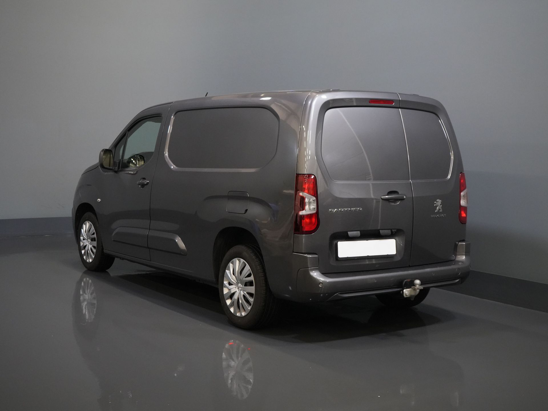 Peugeot Partner Van 1.5 HDI 130 KM Aut. L2 BPM GRATIS! Ready2Go 3 Pers./ CarPlay/ Kamera/ Navi/ Cruise/ PDC