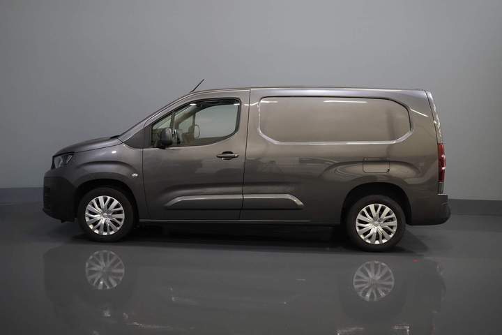 Peugeot Partner Van 1.5 HDI 130 ch Aut. L2 BPM GRATUIT ! Ready2Go 3 Pers. / CarPlay/ Caméra/ Navi/ Cruise/ PDC