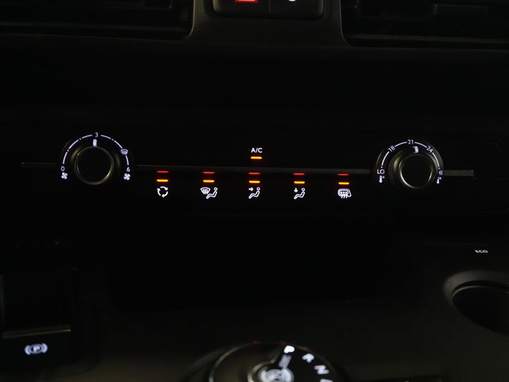 Peugeot Partner Van 1.5 HDI 130 KM Aut. L2 BPM GRATIS! Ready2Go 3 Pers./ CarPlay/ Kamera/ Navi/ Cruise/ PDC