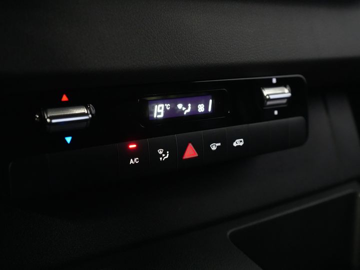 Mercedes-Benz Sprinter Bestelbus 319 3.0 CDI V6 Aut. L2H2 BPM VRIJ! 3.5t Trekverm./ Carplay/ Camera/ Trekhaak/ Airco