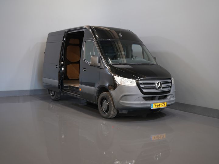 Mercedes-Benz Sprinter Bestelbus 319 3.0 CDI V6 Aut. L2H2 BPM VRIJ! 3.5t Trekverm./ Carplay/ Camera/ Trekhaak/ Airco