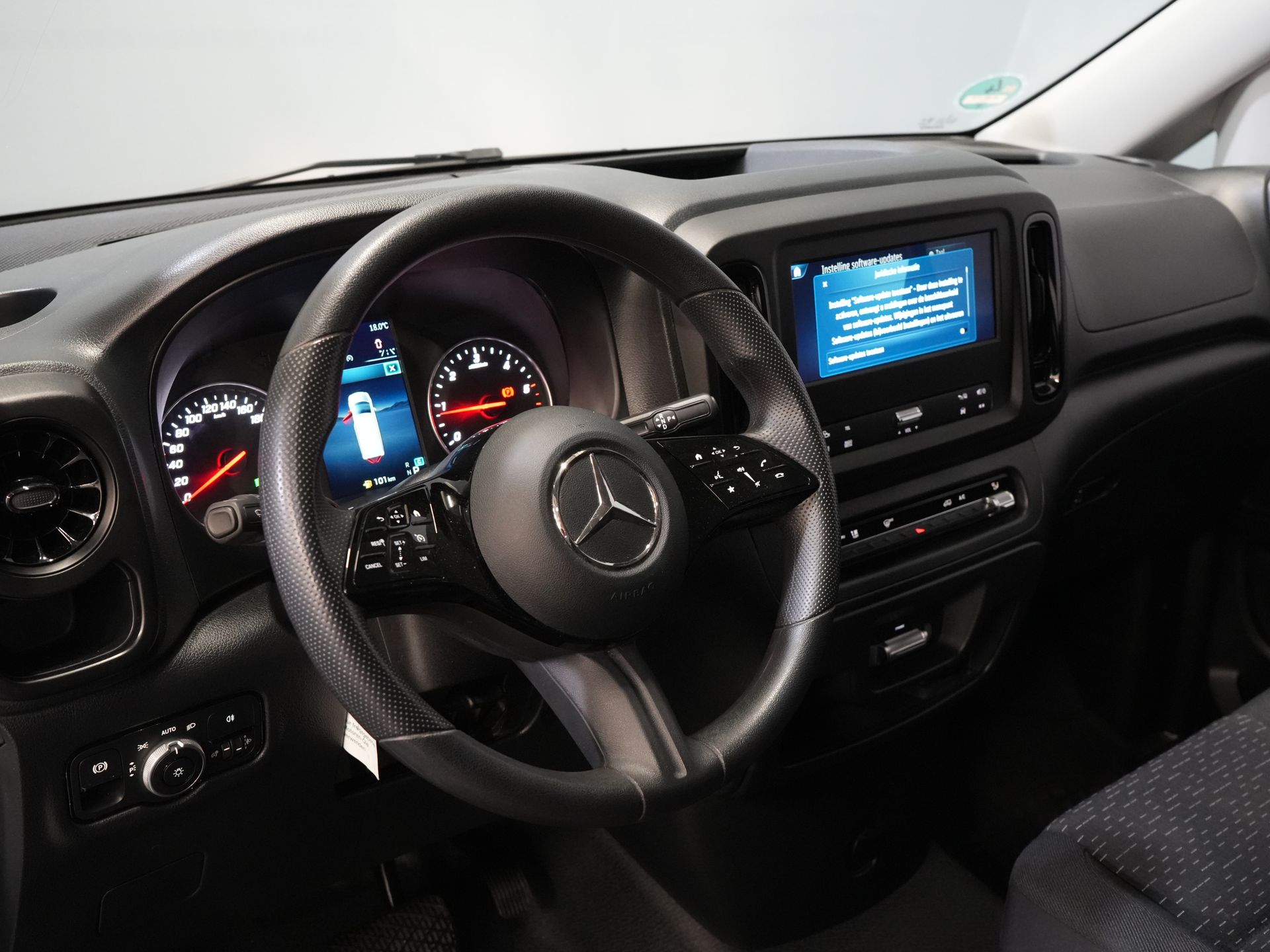 Mercedes-Benz Vito Van 116 CDI Aut. L3 2.5t Trekverm./Stoelverw./ 270Gr.Doors/ Camera/ Navi/ Cruise/ PDC/ Towbar