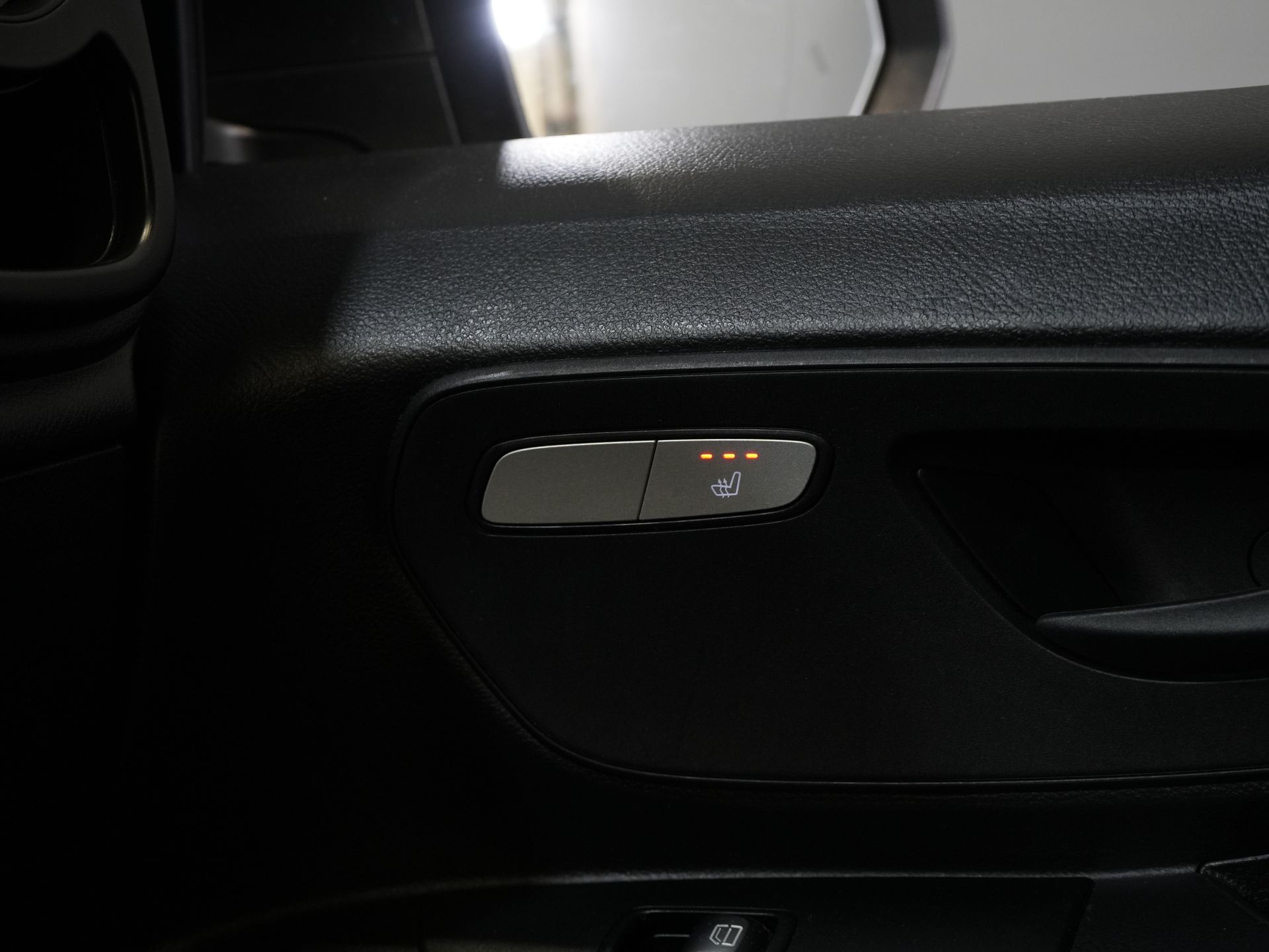 Mercedes-Benz Vito Van 116 CDI Aut. L3 2.5t Trekverm./Stoelverw./ 270Gr.Doors/ Camera/ Navi/ Cruise/ PDC/ Towbar