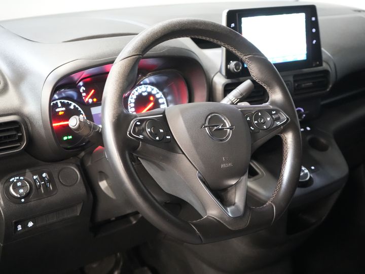 Opel Combo Van 1.5D 130 cv Aut. L2 BPM GRATIS! Carplay/ Barre laterali/ Barre sul tetto/ LMV/ Cruise/ PDC/ Gancio di traino