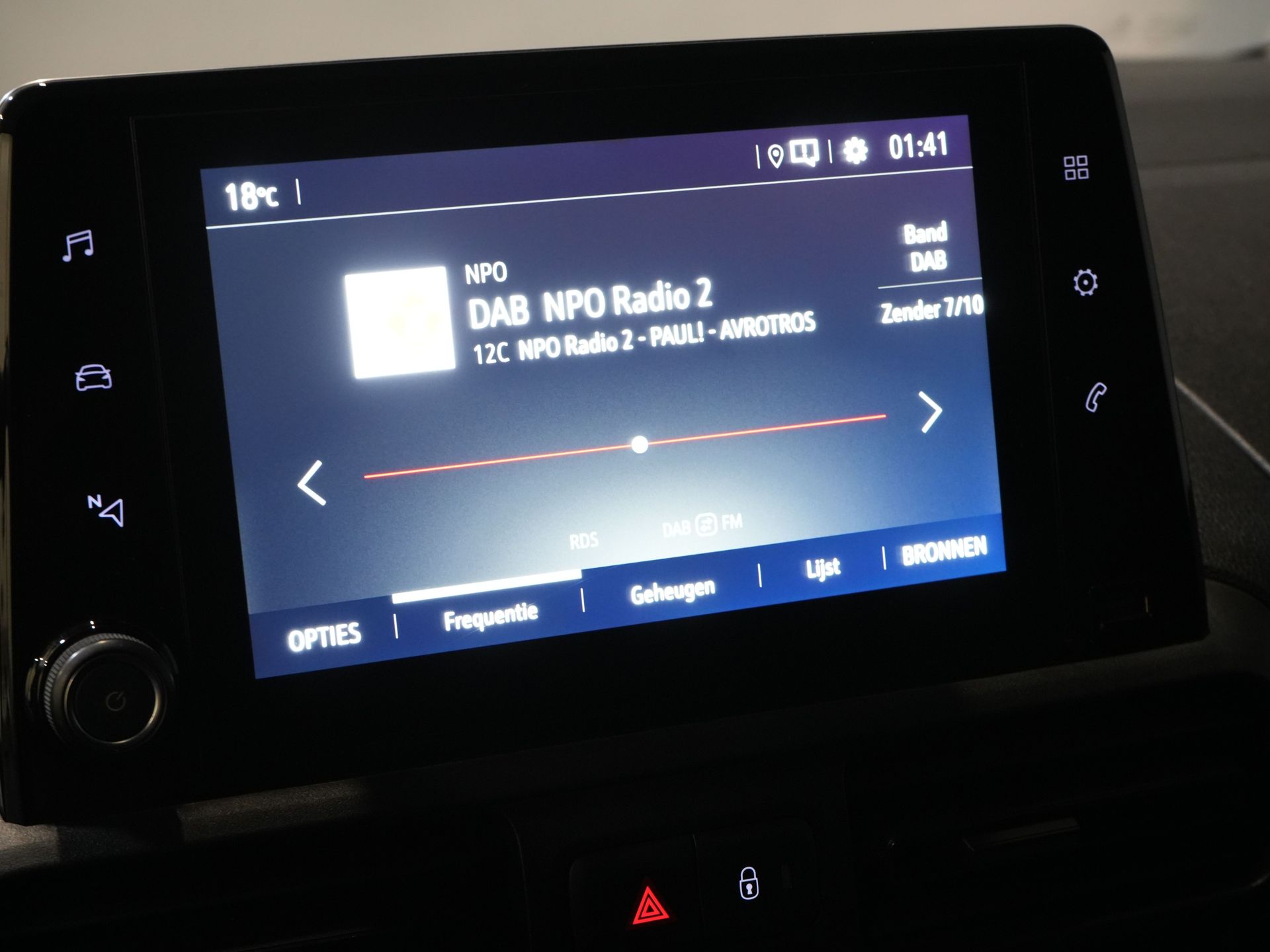 Opel Combo Van 1.5D 130 cv Aut. L2 BPM GRATIS! Carplay/ Barre laterali/ Barre sul tetto/ LMV/ Cruise/ PDC/ Gancio di traino