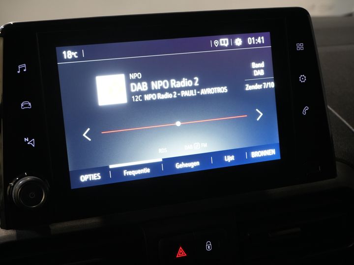 Opel Combo Van 1.5D 130 cv Aut. L2 BPM GRATIS! Carplay/ Barre laterali/ Barre sul tetto/ LMV/ Cruise/ PDC/ Gancio di traino
