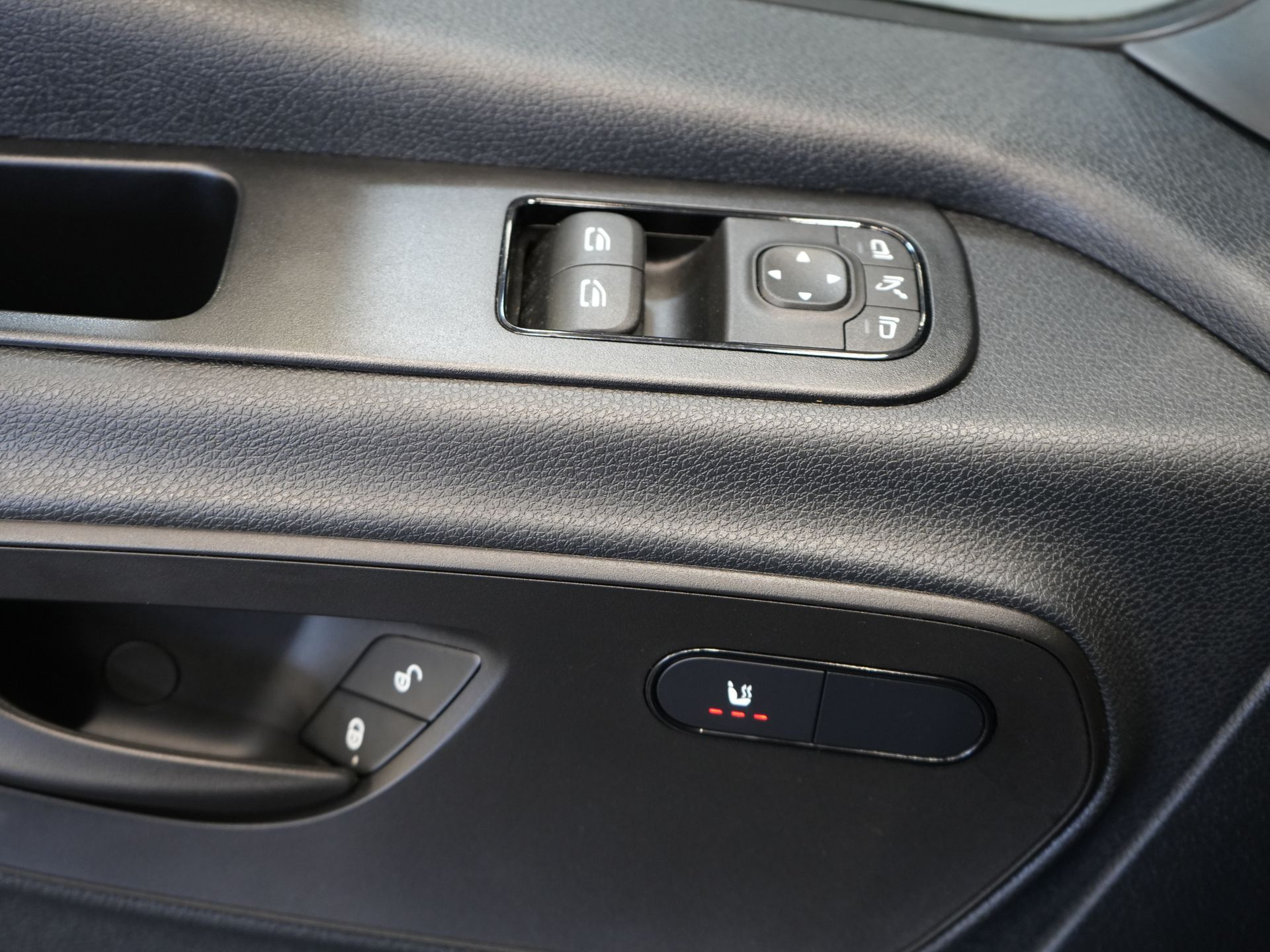 Mercedes-Benz Sprinter Van 317 CDI Aut. L2H2 BPM FREE! Scaun electric/ 270 Gr. uși/ Încălzire scaune/ Navi/ Cameră/ Cruise/ Airco/ DAB