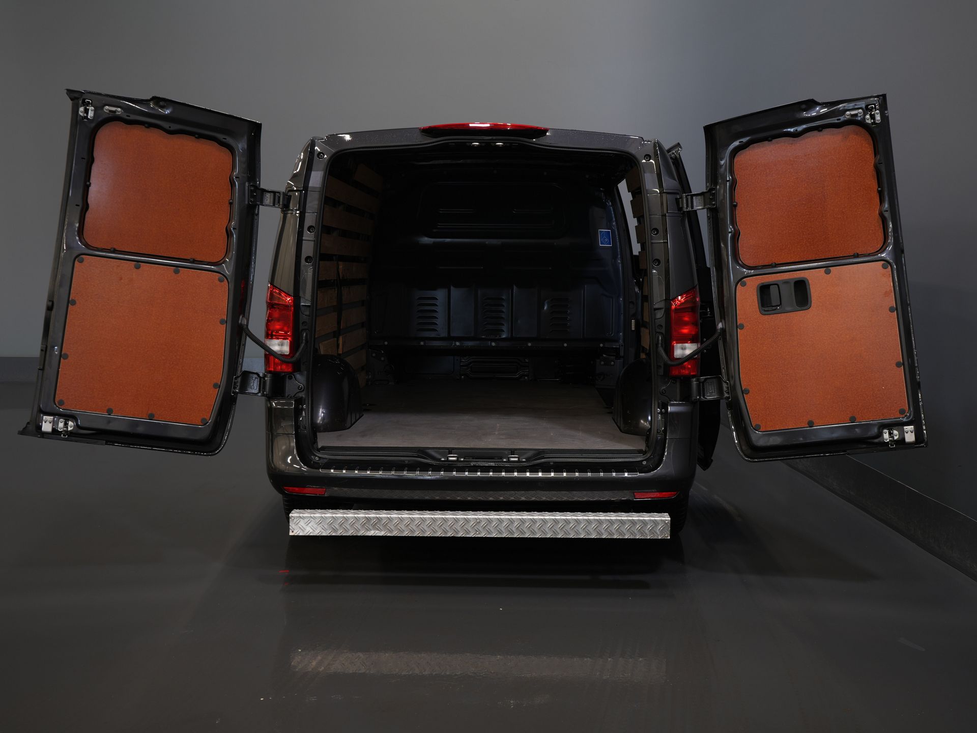 Mercedes-Benz Vito Bestelbus 114 CDI Aut. L3 BPM VRIJ! NL Auto/ Carplay/ Cruise/ DAB/ Camera/ LMV 18”/ Sidebars